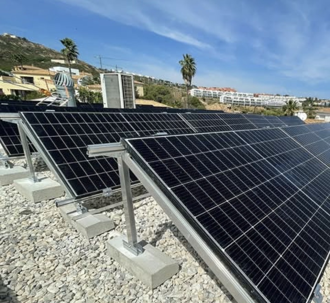 Coastal flat-roof commercial install